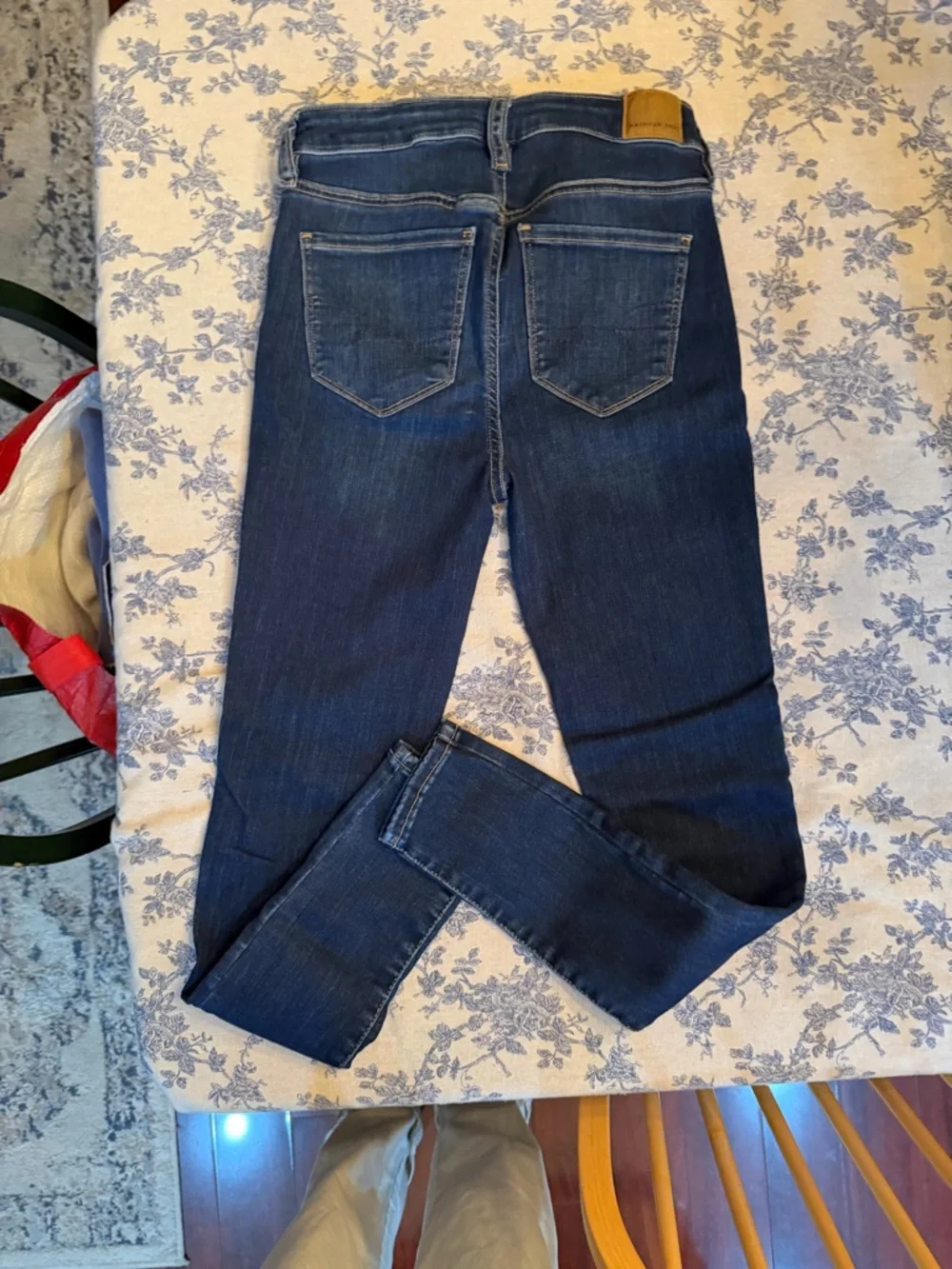 American Eagle Outfitters Dark Wash High-Rise Skinny Jeans - Picture 2 of 2